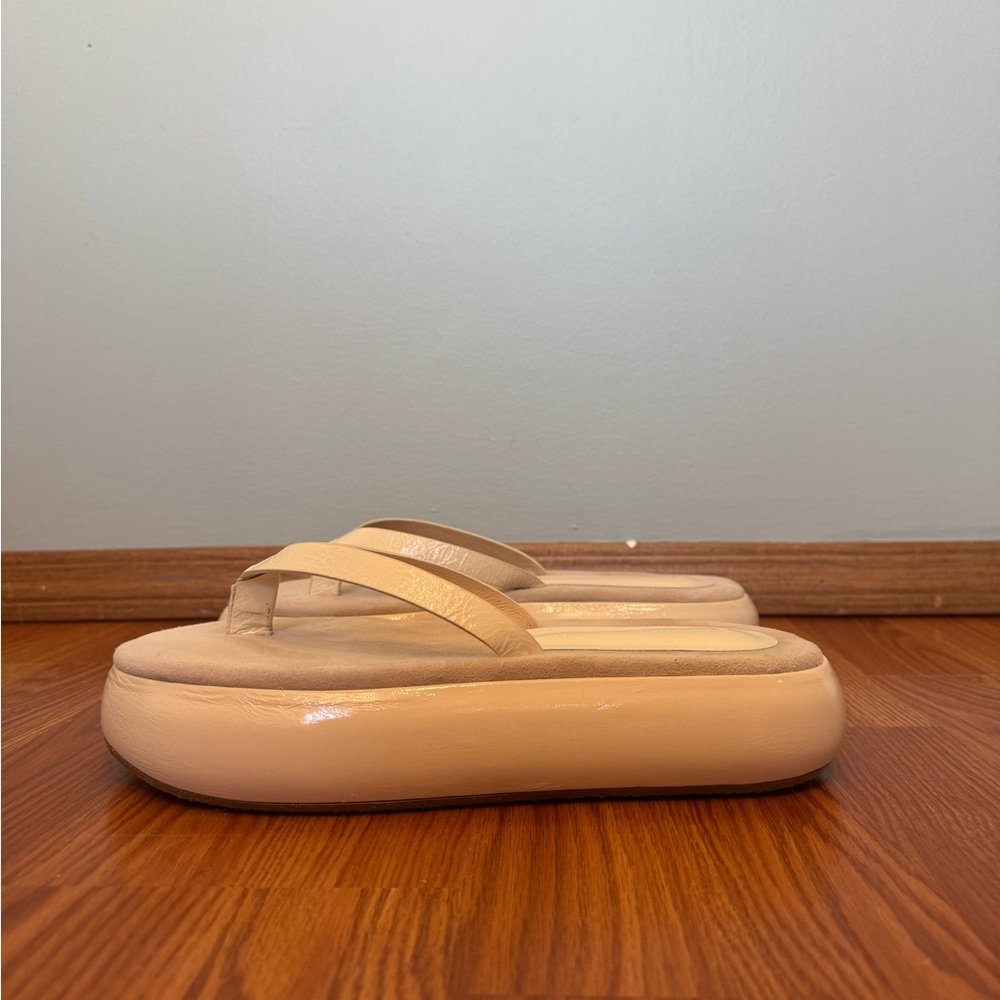 OSOI Off-White Boat Platform Flip Flop Slides – IT 40 USA 9– Cream – New w/ Tags - Picture 16 of 16